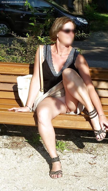 19P Upskirt without panties