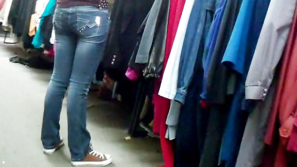 25P Ass & butt in jeans looking tightly delicious
