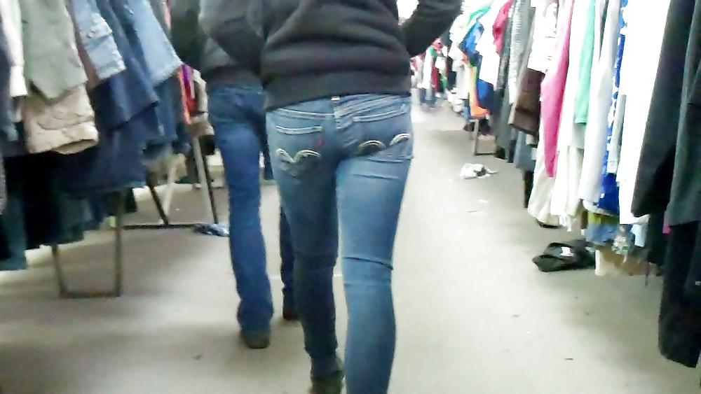 25P Ass & butt in jeans looking tightly delicious