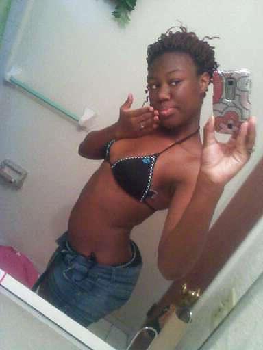 25P Ebony Busty Internet Amateur Young Set 11