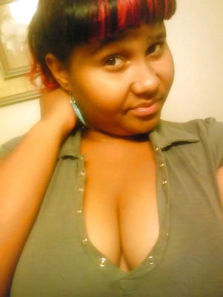 25P Ebony Busty Internet Amateur Young Set 11