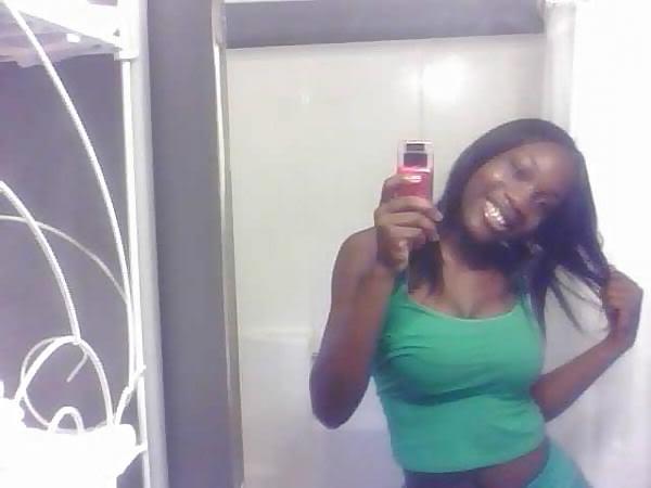 25P Ebony Busty Internet Amateur Young Set 11
