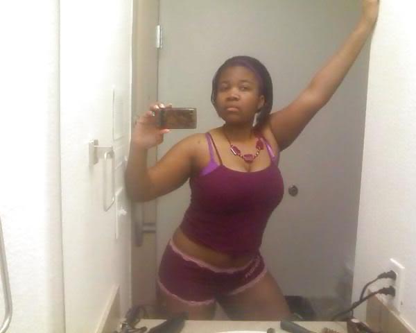 25P Ebony Busty Internet Amateur Young Set 11