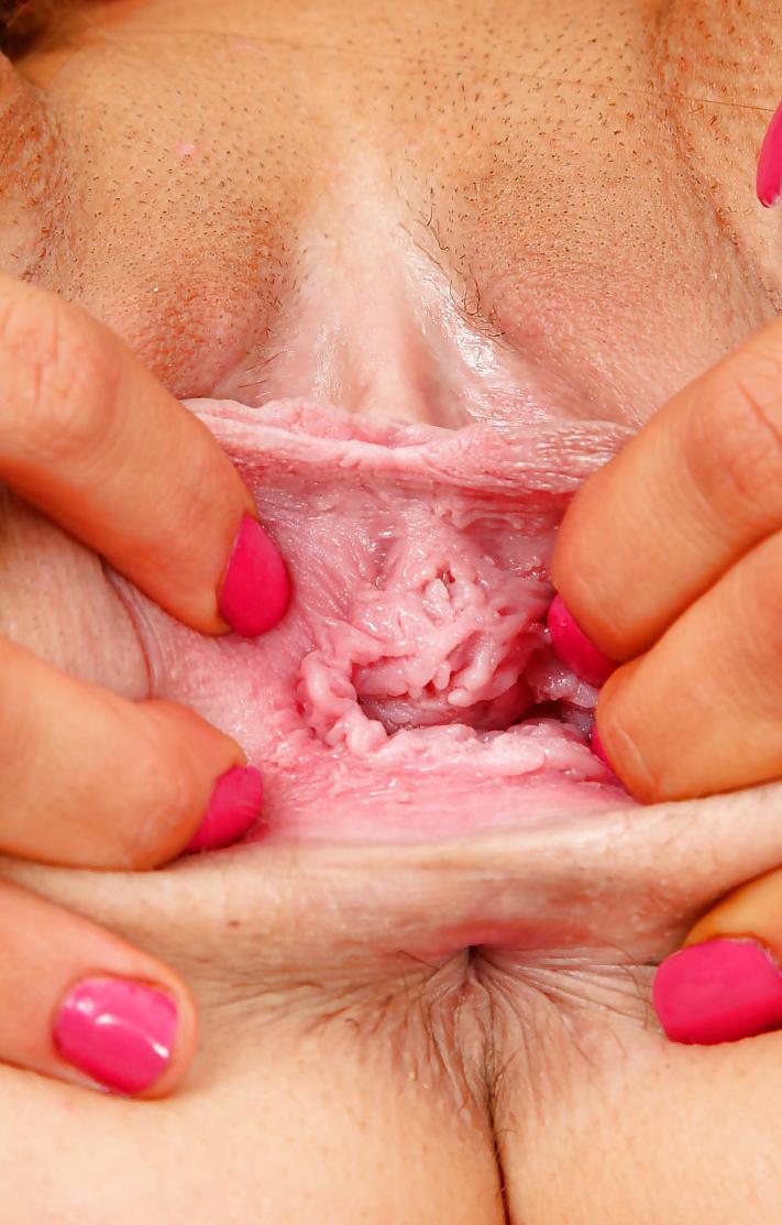 20P Pussy close up