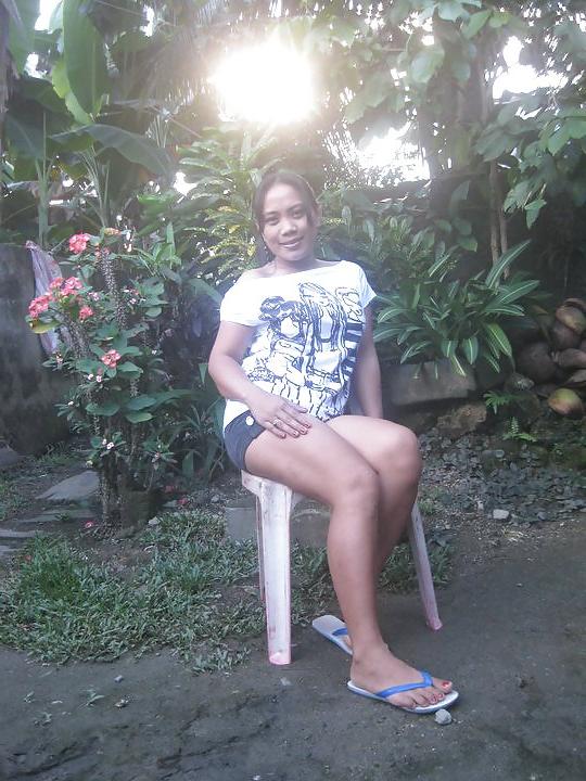 16P Filipina Ladyboy