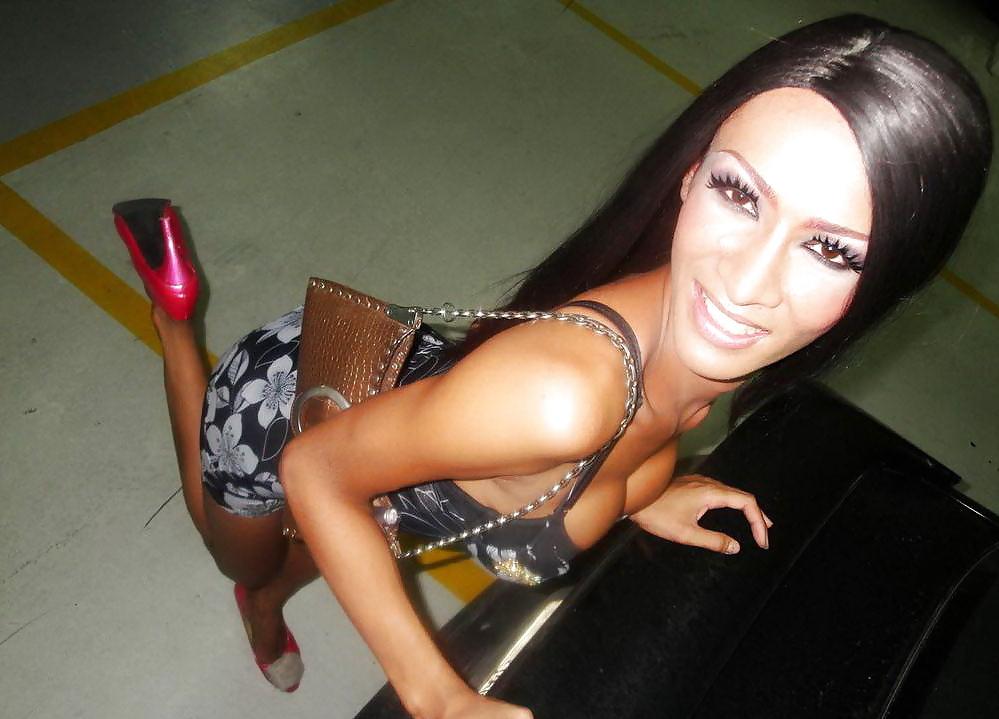 25P LADYBOY MAE SANG