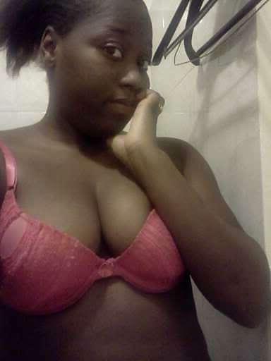 25P Ebony Busty Internet Amateur Young Set 12