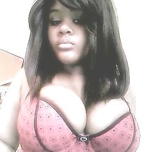 25P Ebony Busty Internet Amateur Young Set 12