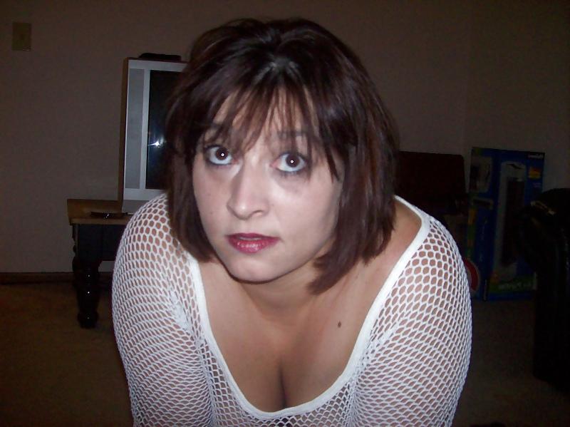 14P BBW HottwifeMacy poses in white