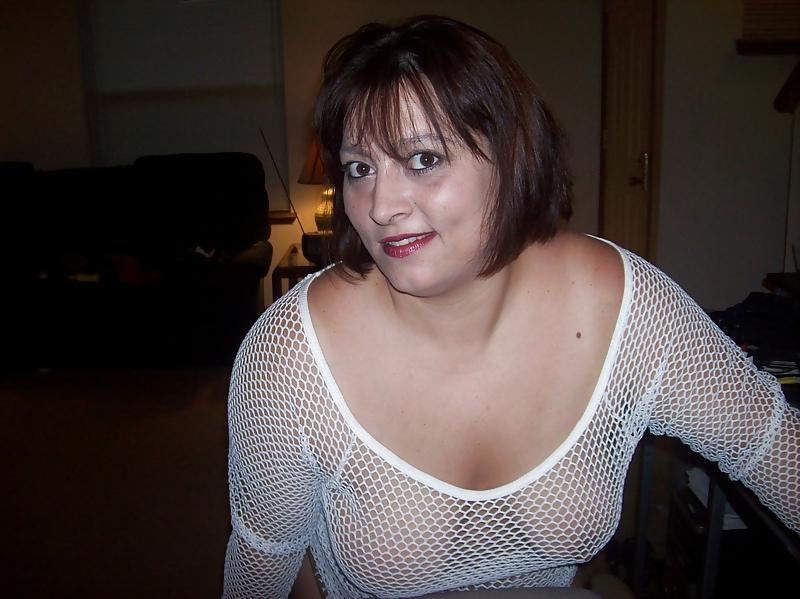 14P BBW HottwifeMacy poses in white
