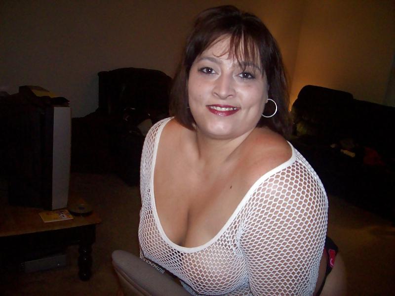 14P BBW HottwifeMacy poses in white