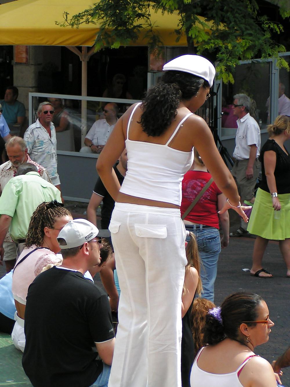 25P Candid Ass