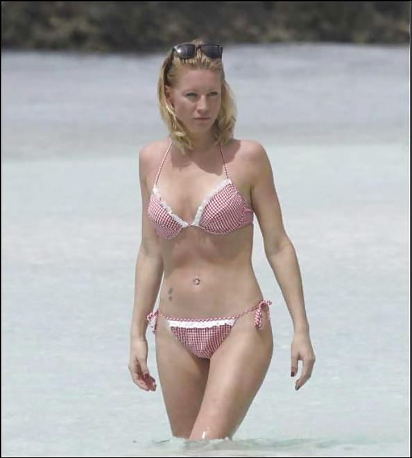 25P Denise Van Outen UK Babe (2)