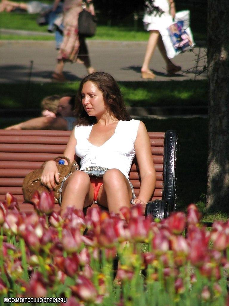 25P UPSKIRT
