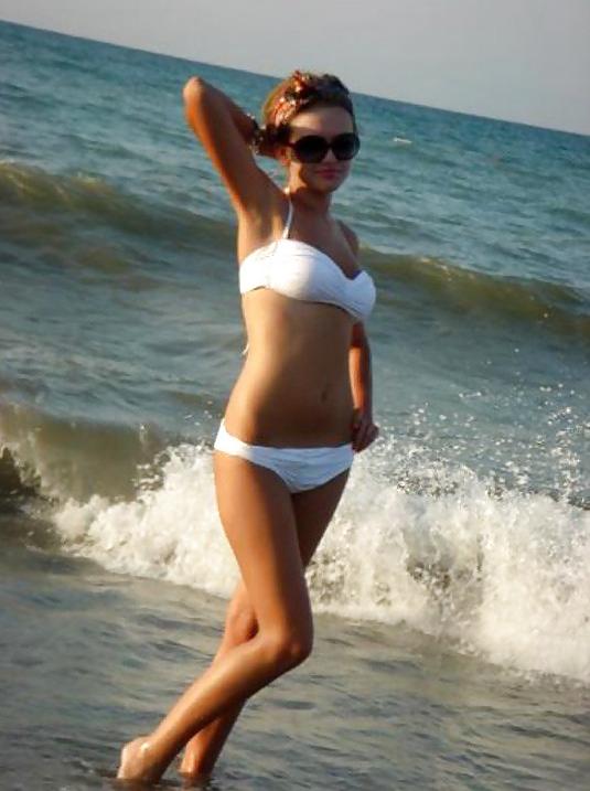 25P ROMANIAN TEEN SLUTS 3