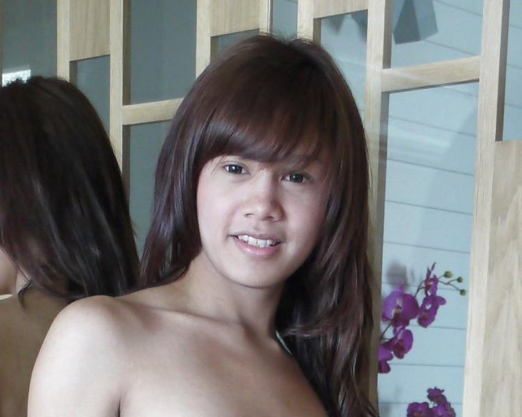 13P A thai ladyboy on a white cock