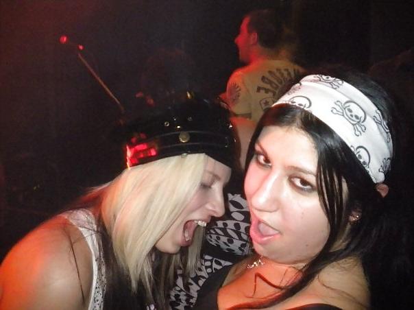 25P Sexy Milf and Daughter