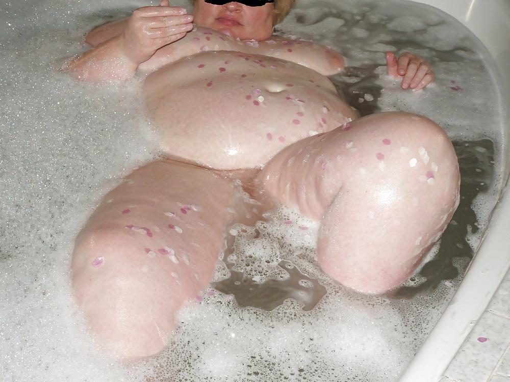 6P BBW in the tub