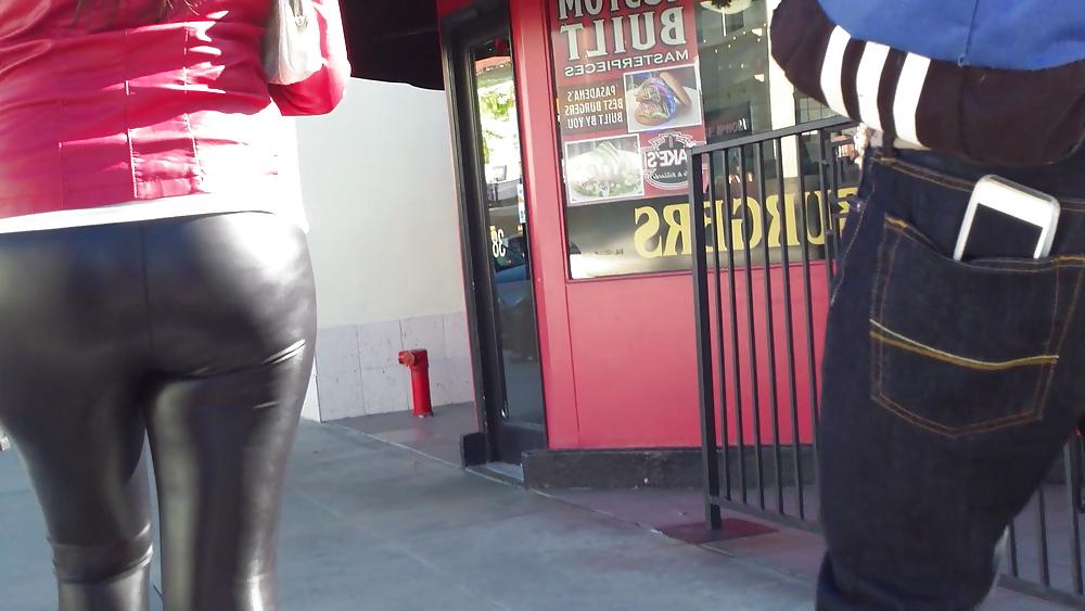 25P Teen ass & butt in very tight sexy pants