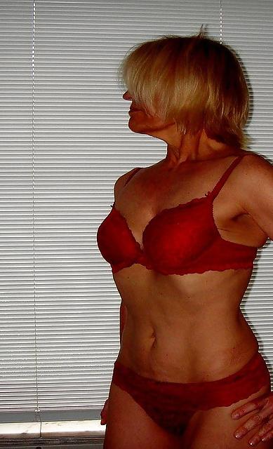 20P Mature Lady Miriam 2