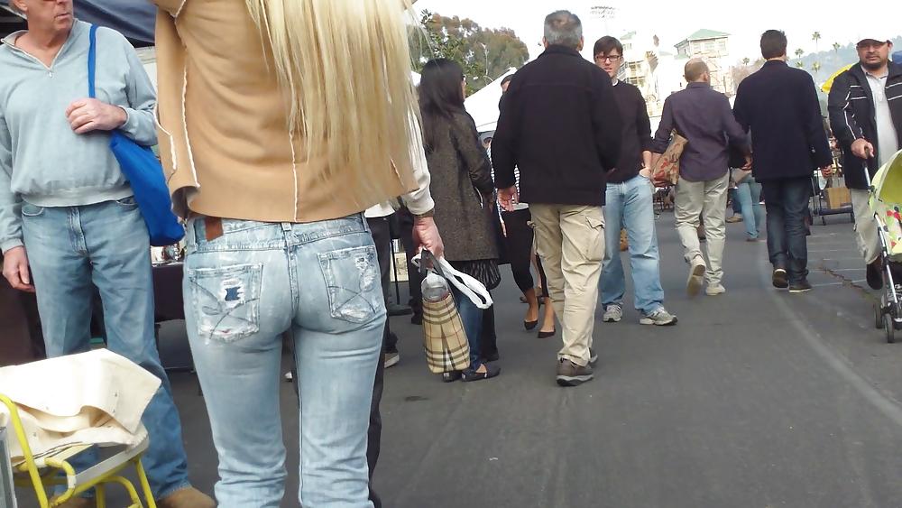 25P Sexy blonde teen ass & butt in tight jeans