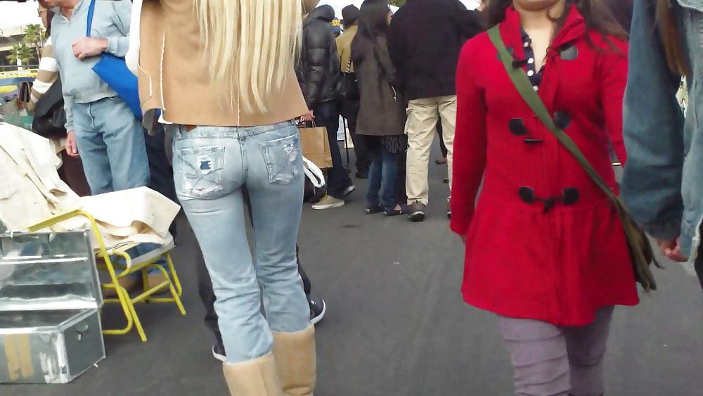 25P Sexy blonde teen ass & butt in tight jeans