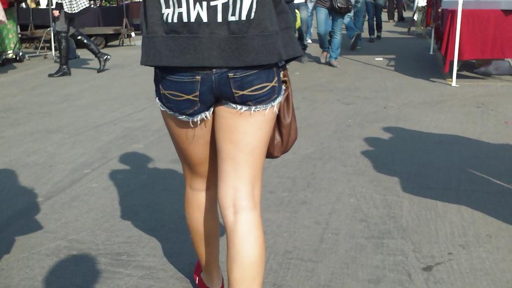 9P Sexy teen ass & butt in tight jean shorts 
