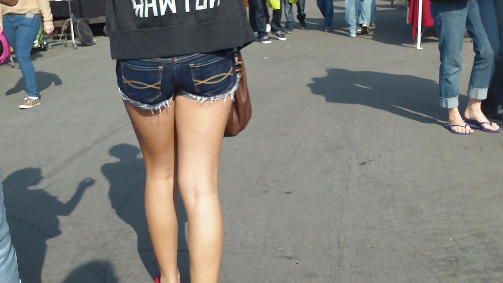 9P Sexy teen ass & butt in tight jean shorts 