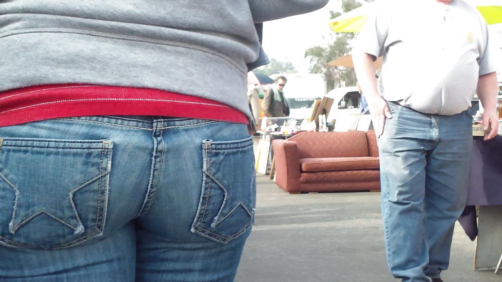 25P Teens ass & butt in tight star jeans 