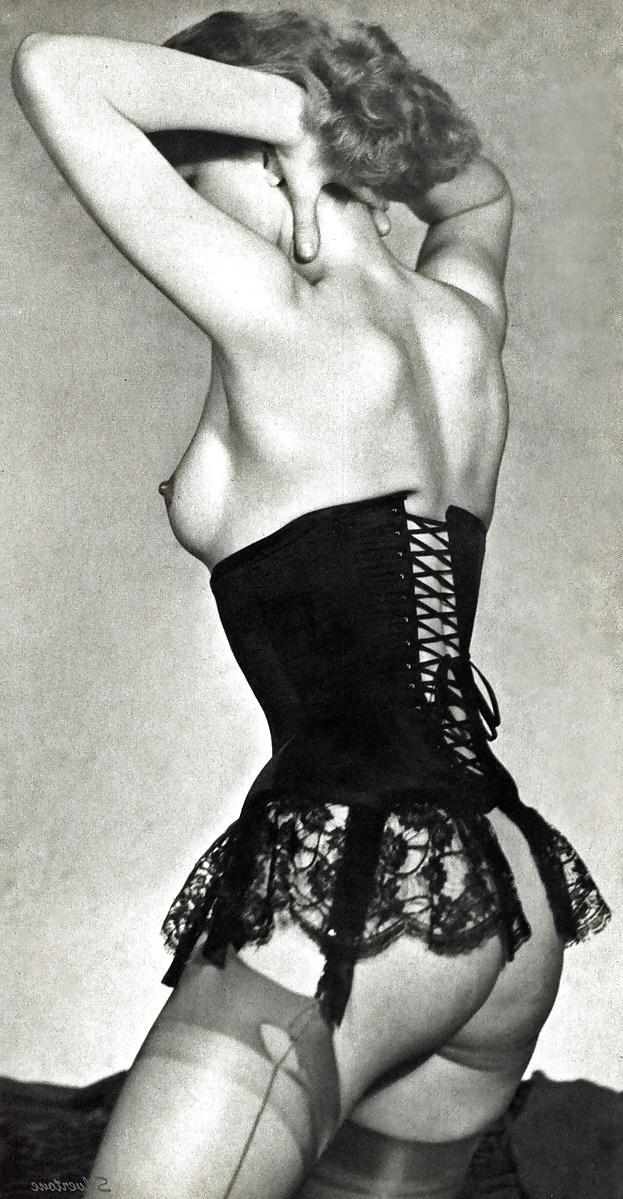 25P Retro CORSETS 2