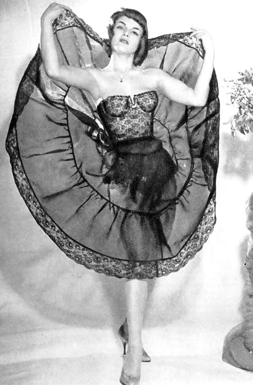 25P Retro CORSETS 2