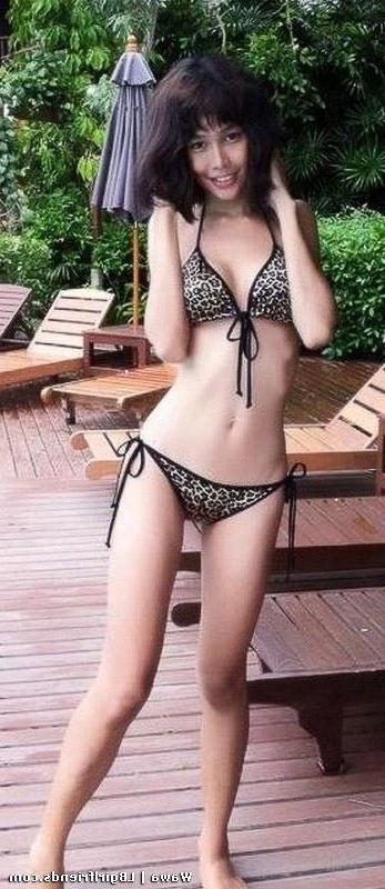 16P Hacked personal camera phone pics from Ladyboy Wawa