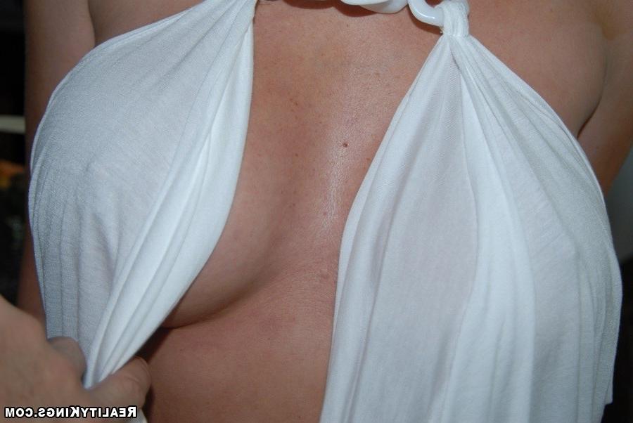 12P 12 pics and 1 movie of Lili from See My Wife