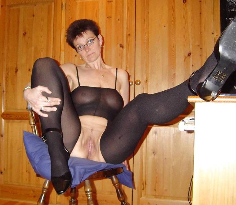25P Just some damm nice LADY :-))