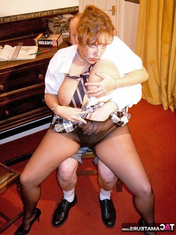 20P Naughty School Girl 
