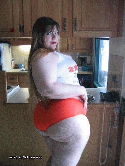 15P BBW girlfriend with huge ass and boobs