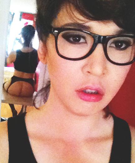 13P Amateur ladyboy femboy