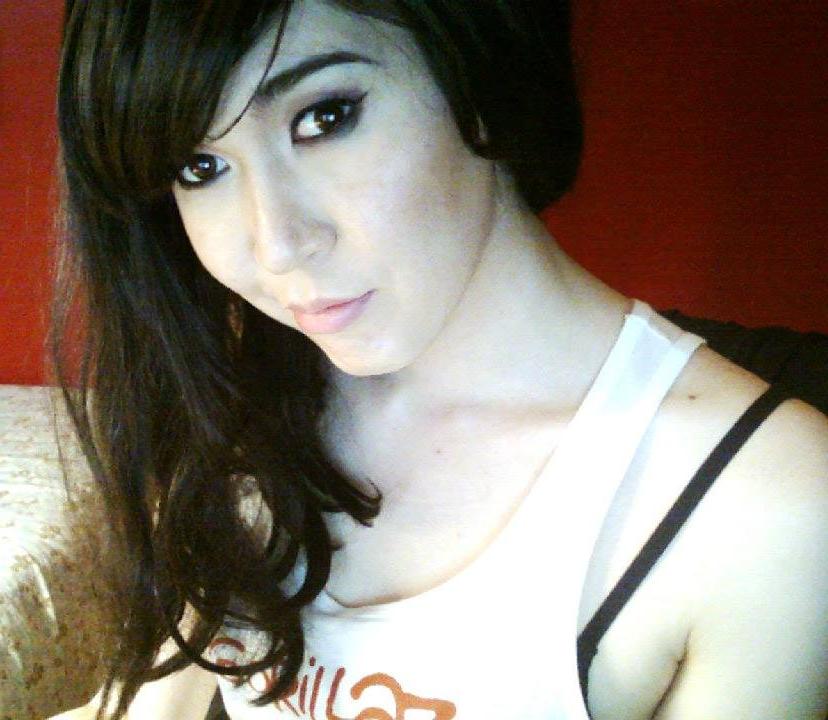 13P Amateur ladyboy femboy