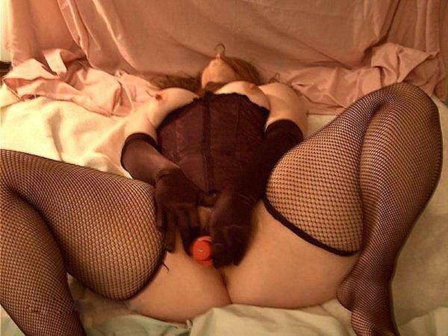 10P Sensual bbw in hot fishnets while dildoing