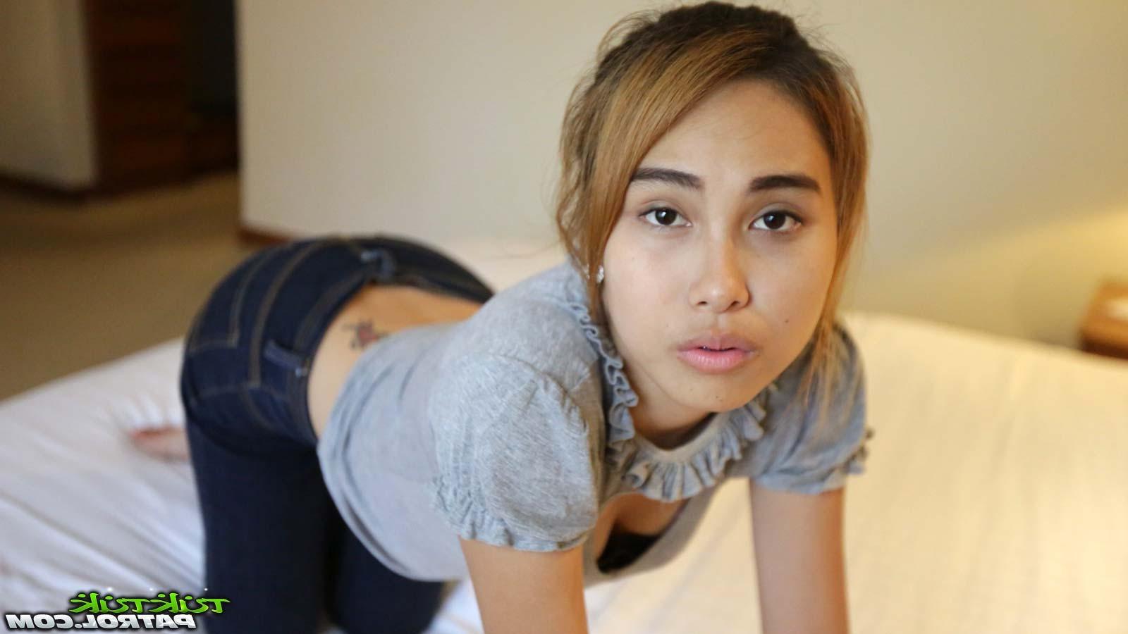12P Thai teen with bubble butt fucks stranger in hotel
