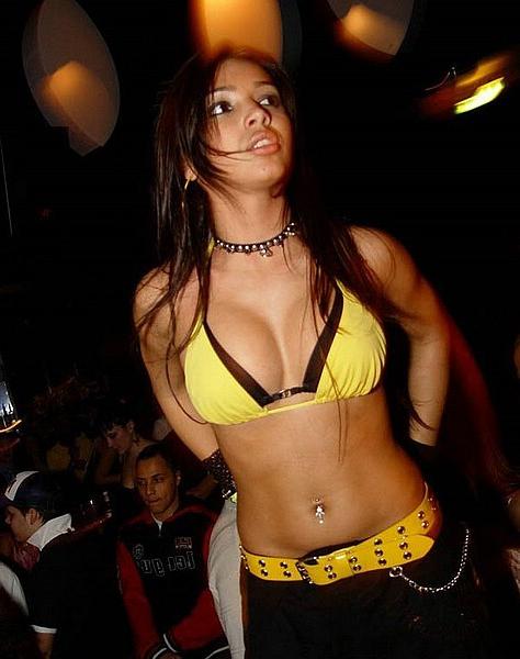 12P Real girl next door photos