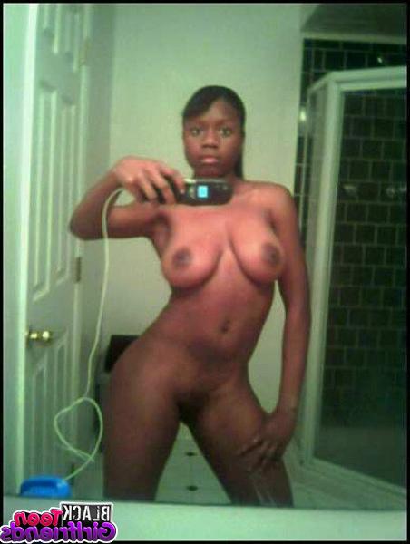 15P Yummy ebony teen girlfriends posing for pics