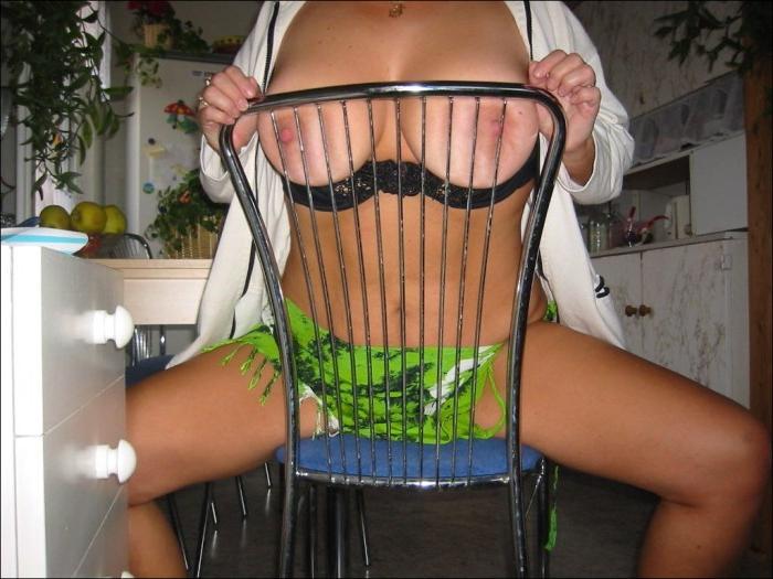 15P Busty teen girlfriends posing for pics