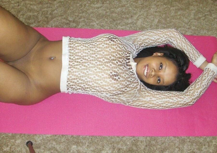 15P These black teen girlfriends posing and naked