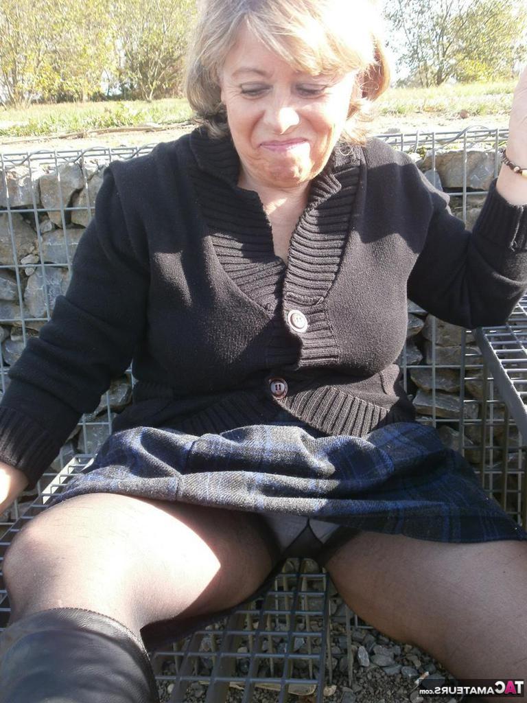 20P Stiff nipples outdoors