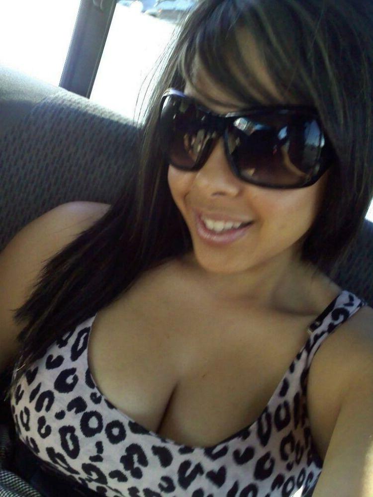 15P Black teen girlfriends posing and naked