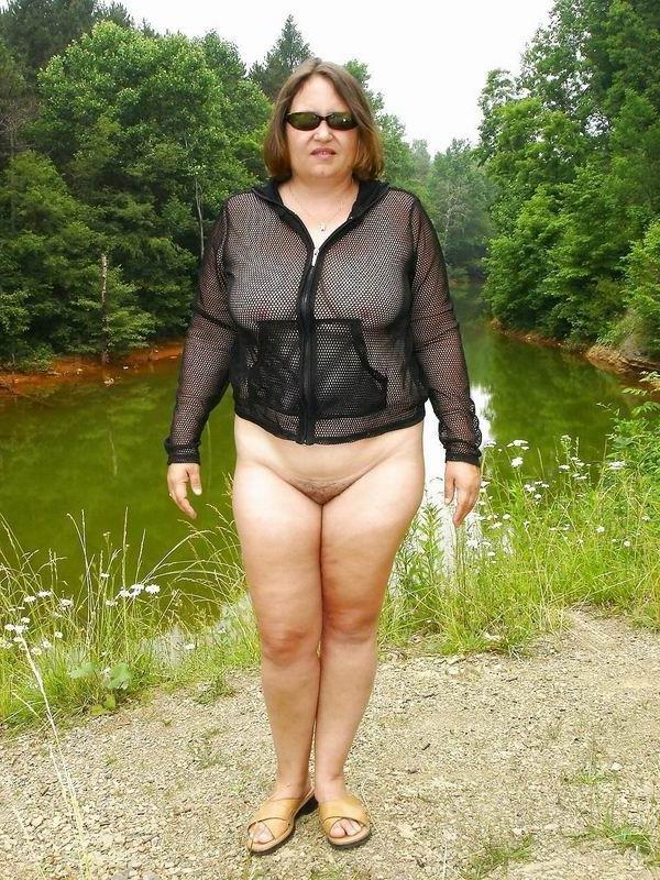 16P old amateur grannies posing and in action