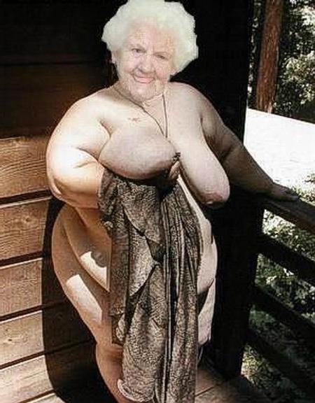 16P very old grannies spreading