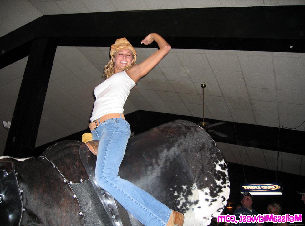 15P Melissa Midwest riding a mechanical bull
