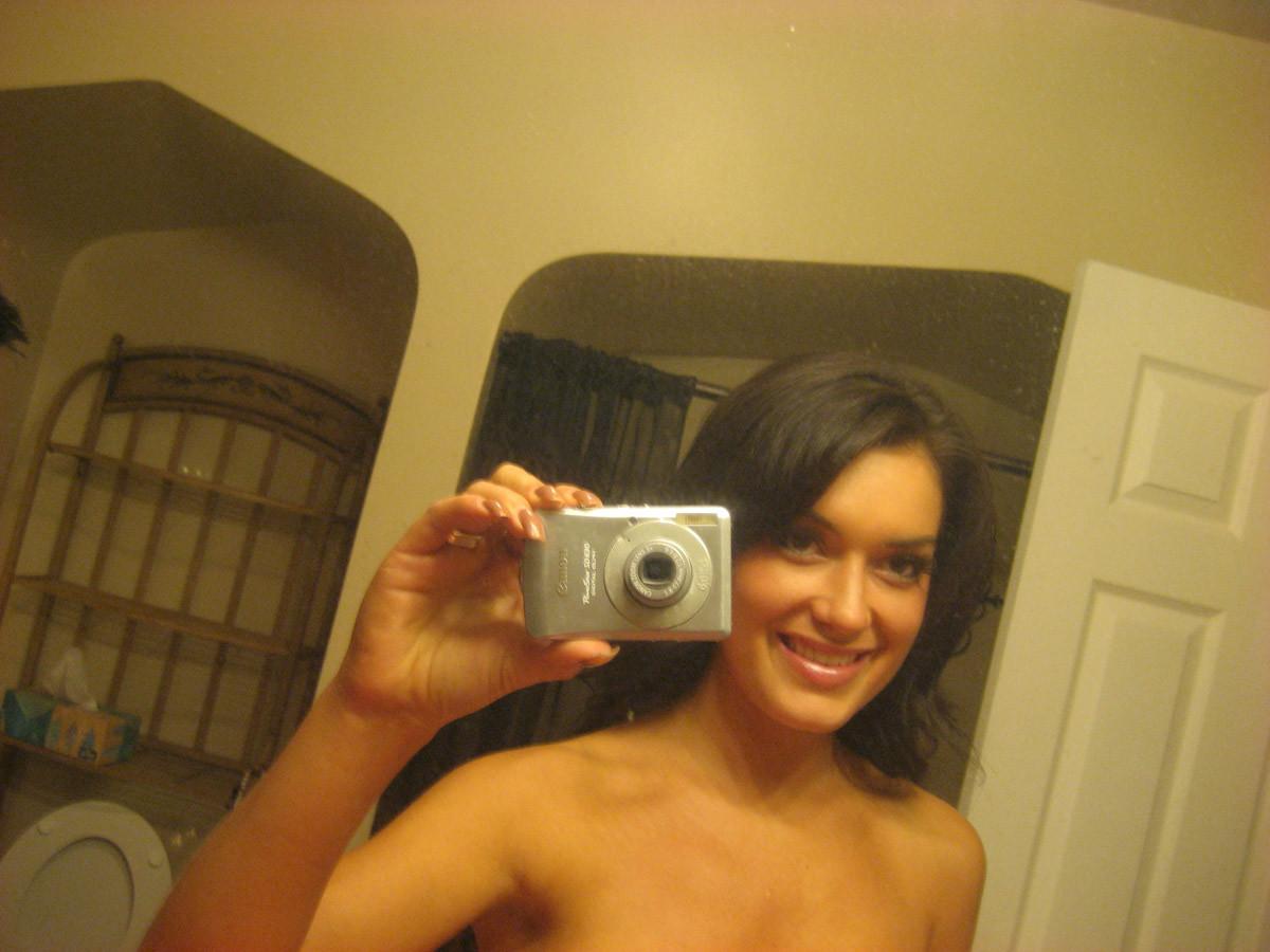 16P Teen girlfriends filmed in mirror